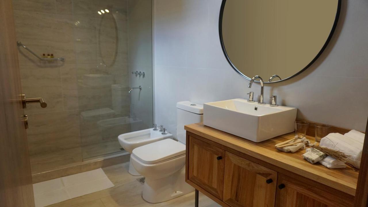 718 Rufino Petit Hotel